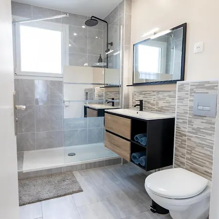 Tres Bel Appartement Spacieux Et Central Cholet Exterior foto