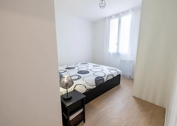 Tres Bel Appartement Spacieux Et Central